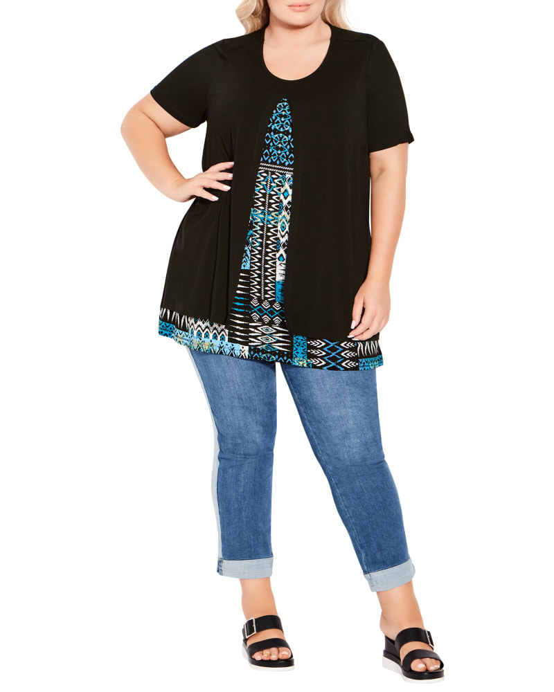 Plus size model wearing  by avenue | Dia&Co | dia_product_style_image_id:202793